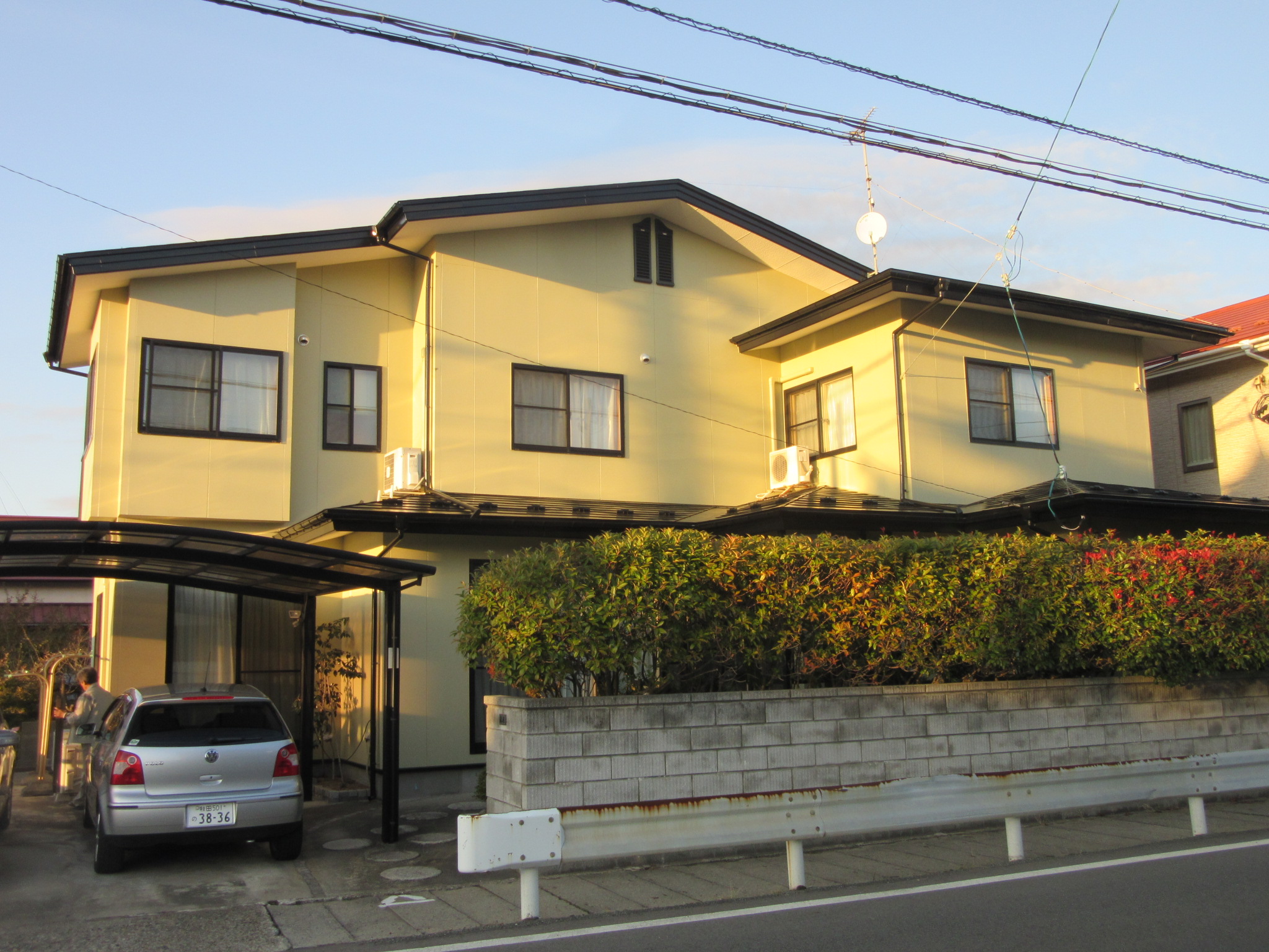 外壁屋根の塗装工事完工（秋田市外旭川）