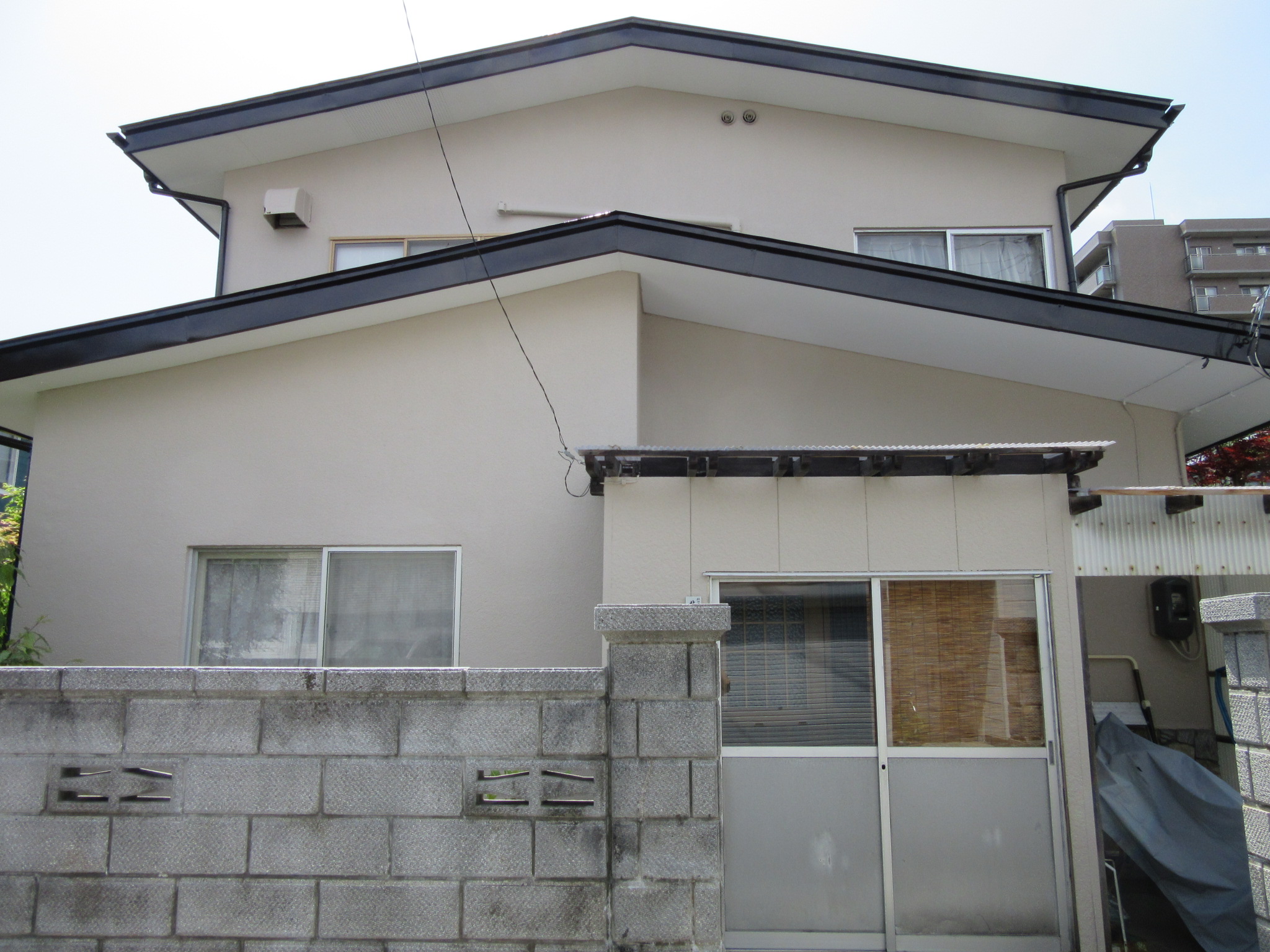 外壁屋根の塗装工事完工（秋田市泉南）