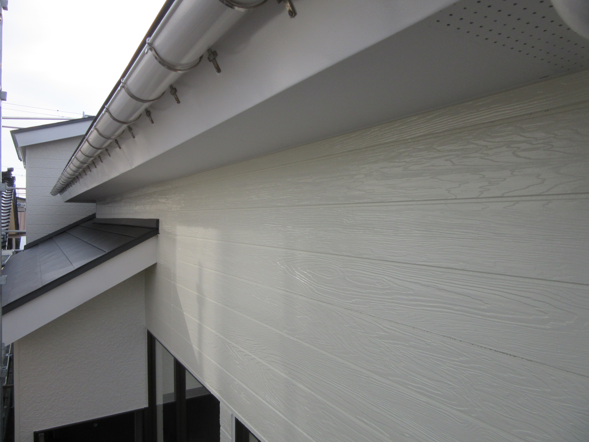 屋根の葺き替え、外壁塗装完工（秋田市茨島）