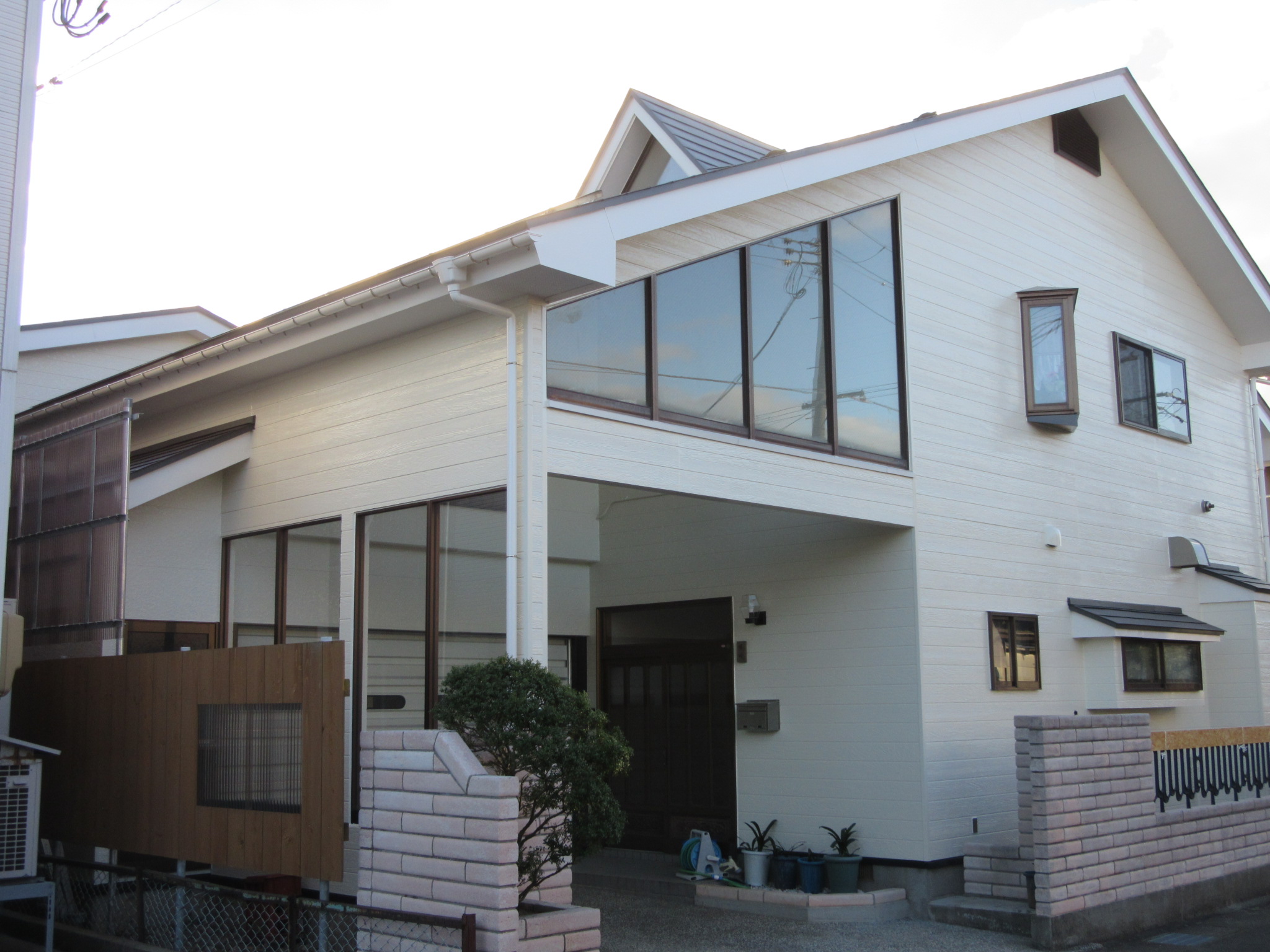 屋根の葺き替え、外壁塗装完工（秋田市茨島）