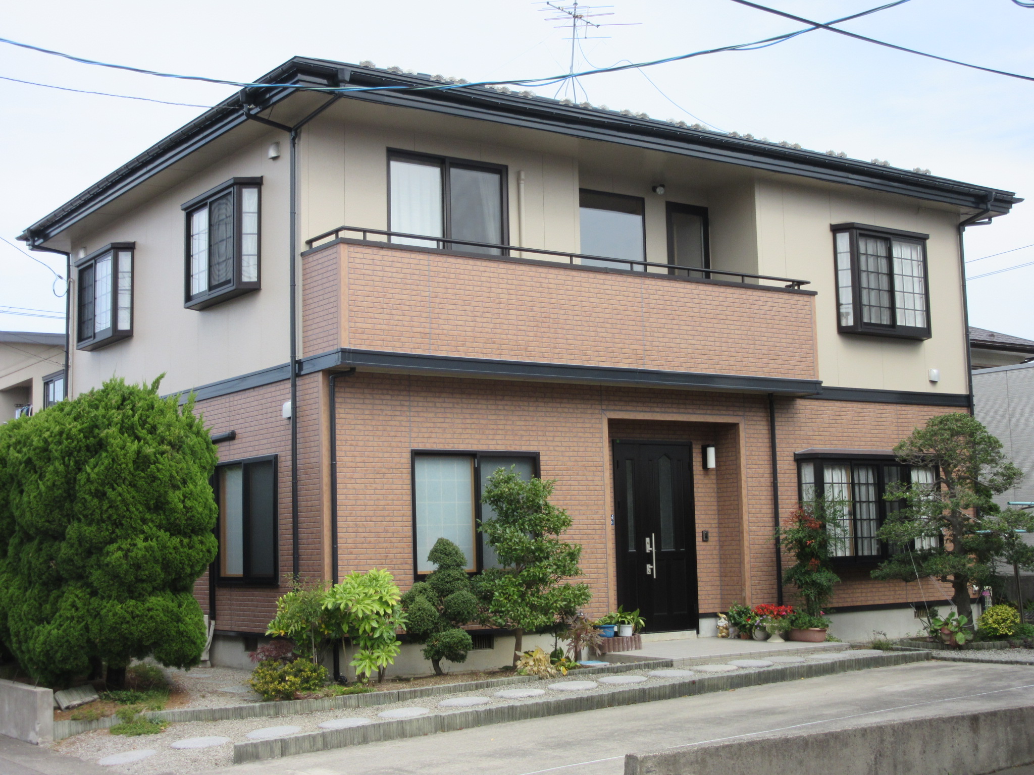 外壁屋根の塗装工事完工（秋田市東通）