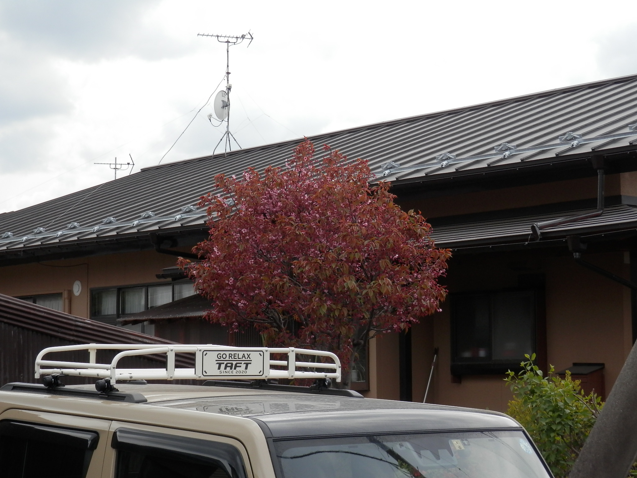 屋根葺き替え工事完工（秋田市港北新町）