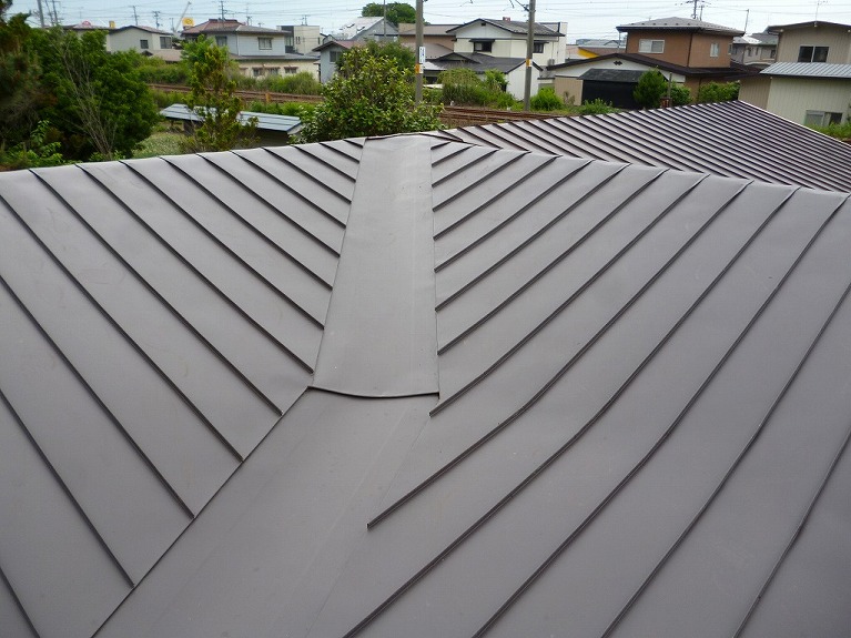 屋根の部分葺き替え工事完工（秋田市飯島）
